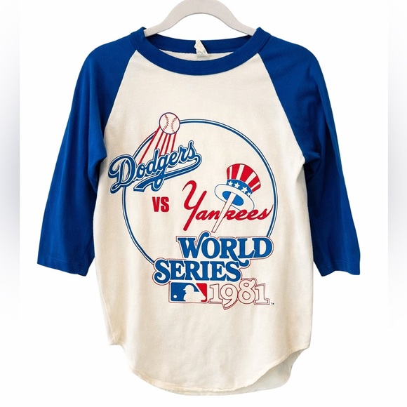 Vintage 1981 World Series Dodgers vs Yankees Raglan T-Shirt S